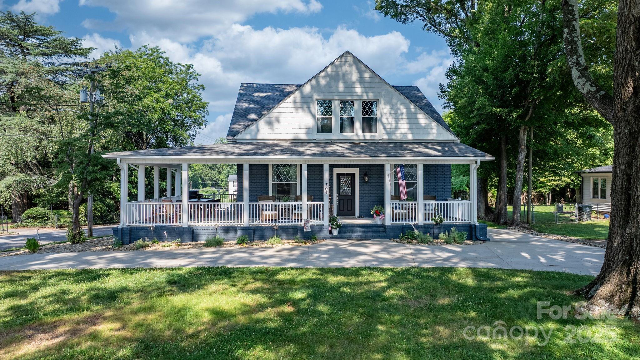 704 N Main Avenue Newton NC 28658