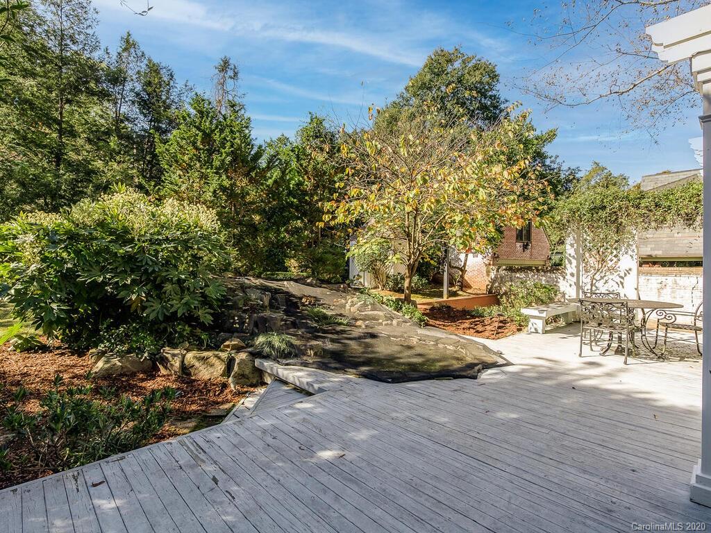 2036 Radcliffe Avenue Charlotte NC 28207