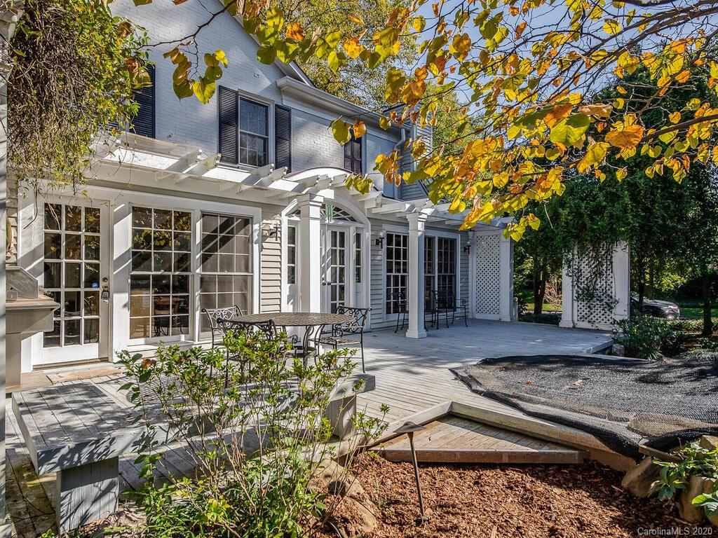 2036 Radcliffe Avenue Charlotte NC 28207