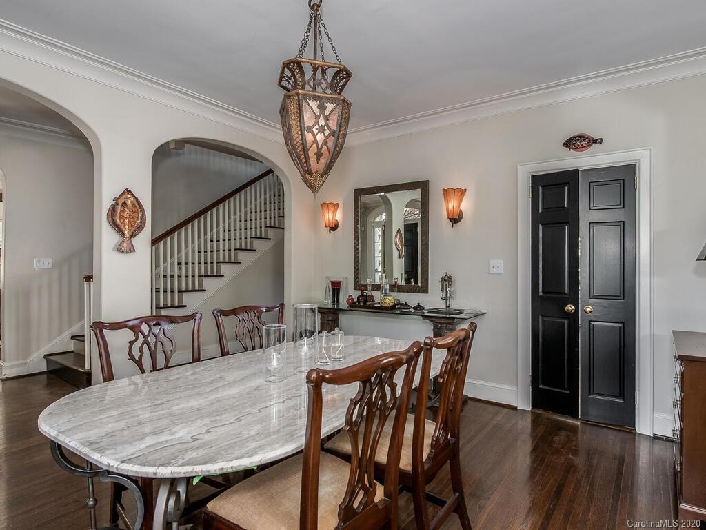2036 Radcliffe Avenue Charlotte NC 28207