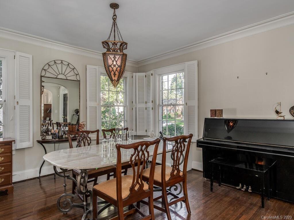 2036 Radcliffe Avenue Charlotte NC 28207