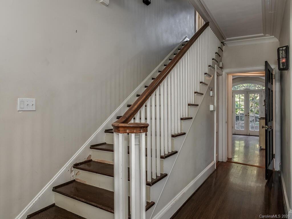 2036 Radcliffe Avenue Charlotte NC 28207
