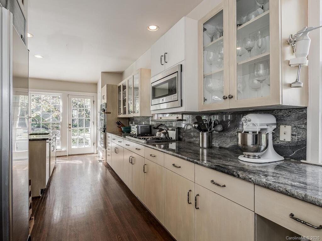 2036 Radcliffe Avenue Charlotte NC 28207