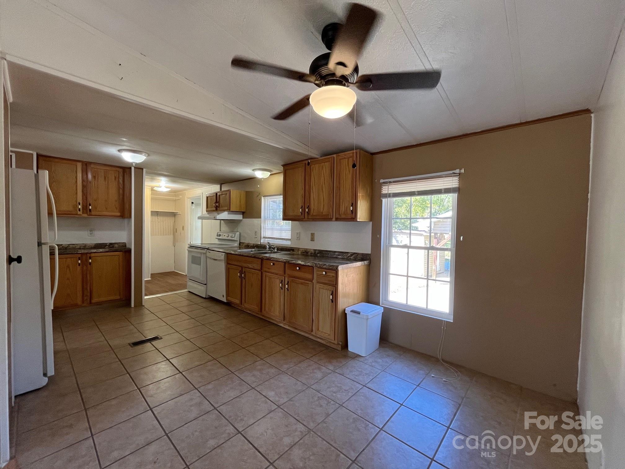 29 E Mitchell Street Old Fort NC 28762