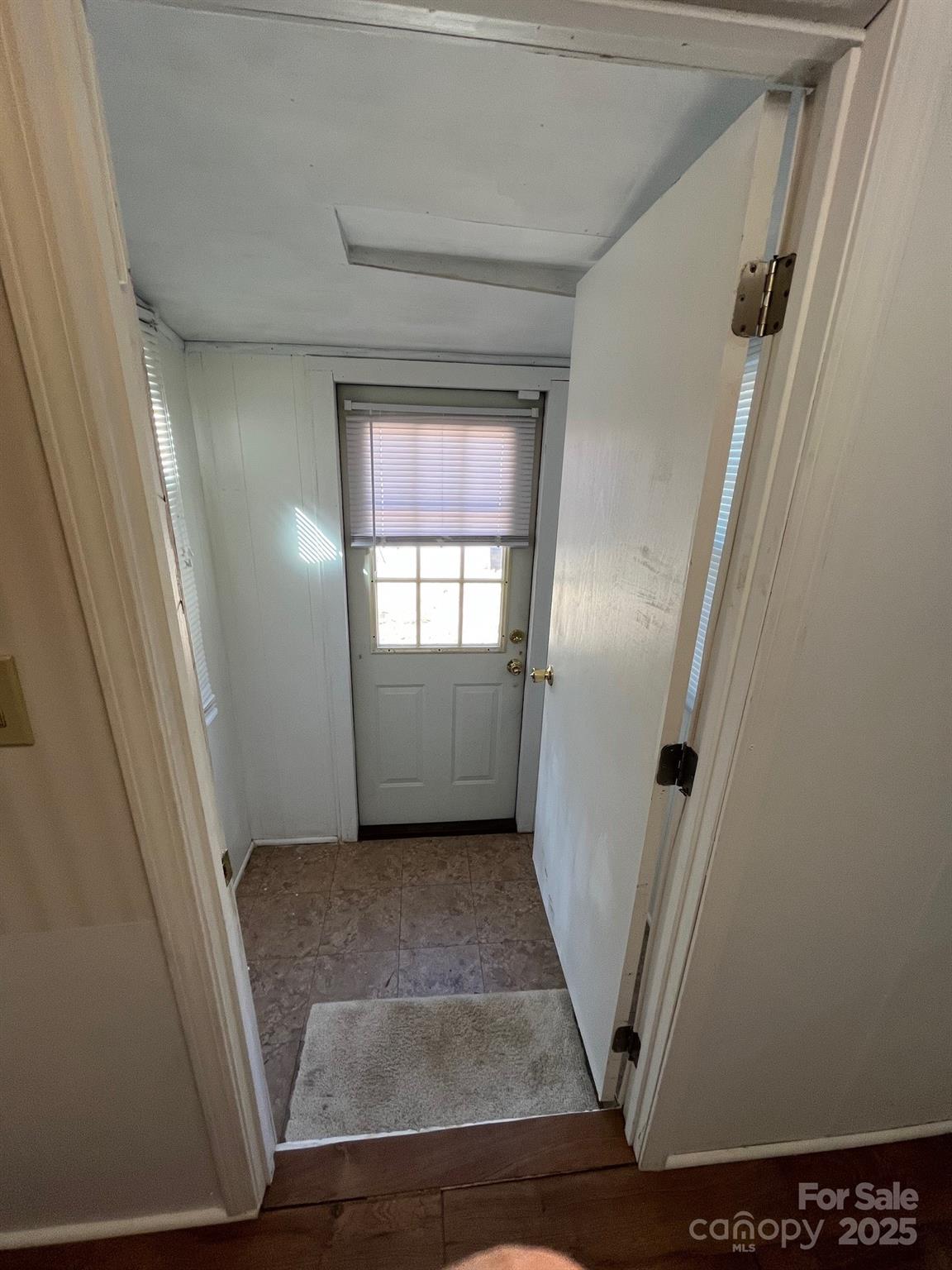 29 E Mitchell Street Old Fort NC 28762