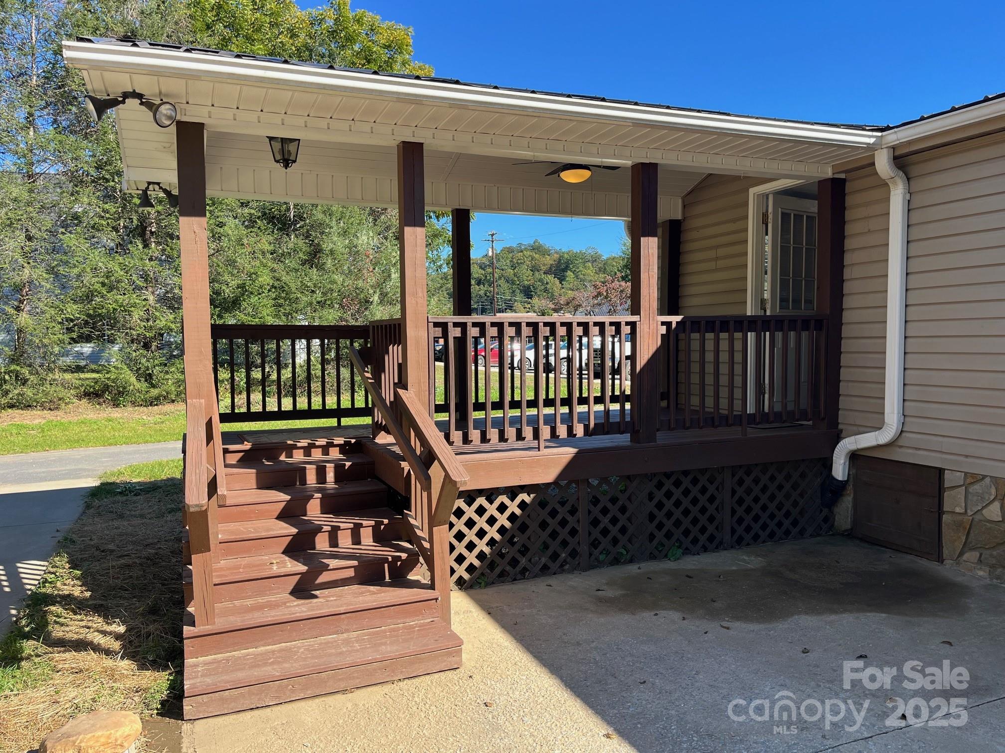 29 E Mitchell Street Old Fort NC 28762