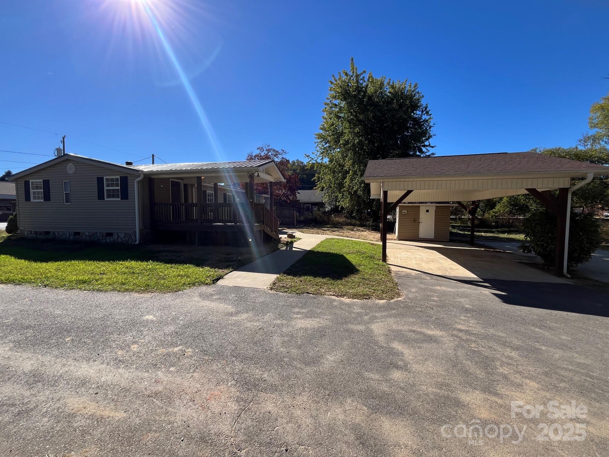 29 E Mitchell Street Old Fort NC 28762