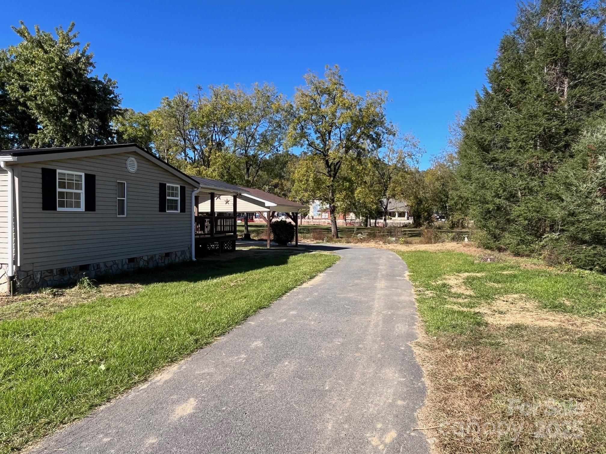 29 E Mitchell Street Old Fort NC 28762