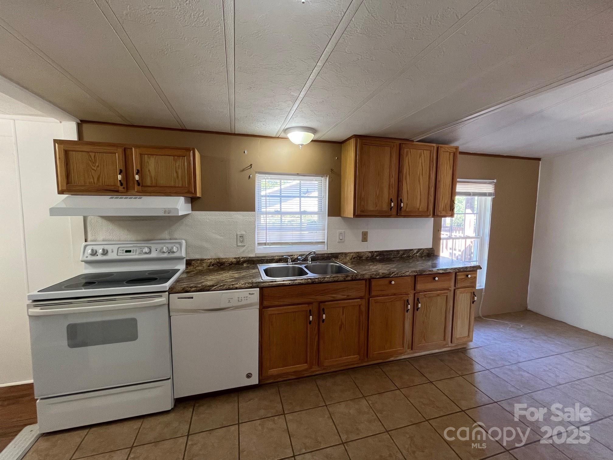 29 E Mitchell Street Old Fort NC 28762