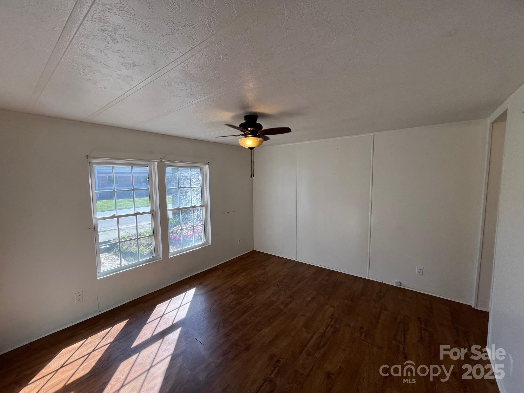 29 E Mitchell Street Old Fort NC 28762