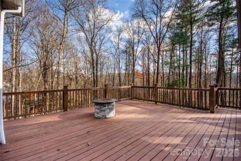 2193 Hawthorne Lane Wilkesboro NC 28697