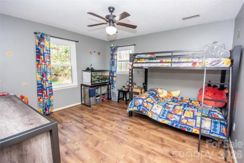 2193 Hawthorne Lane Wilkesboro NC 28697