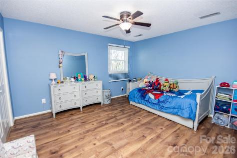2193 Hawthorne Lane Wilkesboro NC 28697