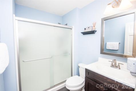 2193 Hawthorne Lane Wilkesboro NC 28697