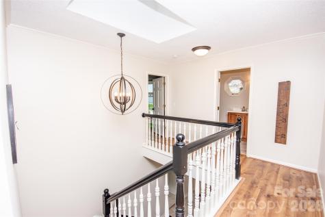 2193 Hawthorne Lane Wilkesboro NC 28697