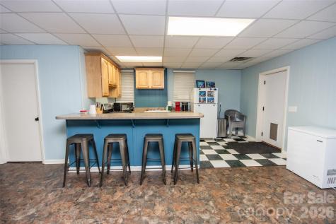 2193 Hawthorne Lane Wilkesboro NC 28697