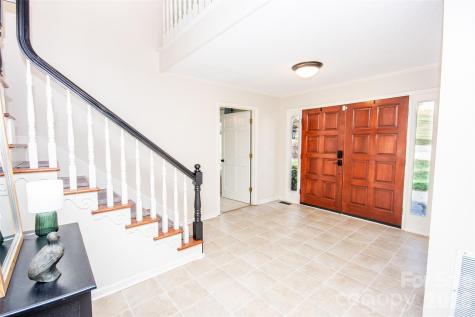2193 Hawthorne Lane Wilkesboro NC 28697