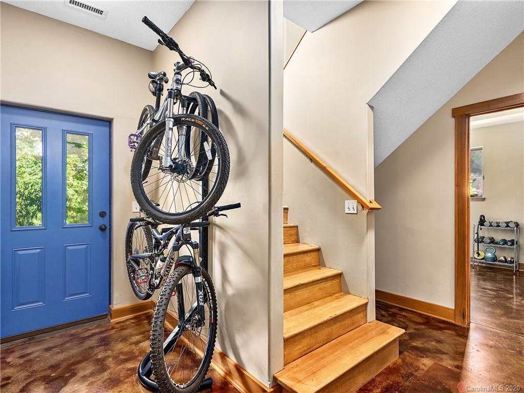 9 Bryant Street Asheville NC 28806