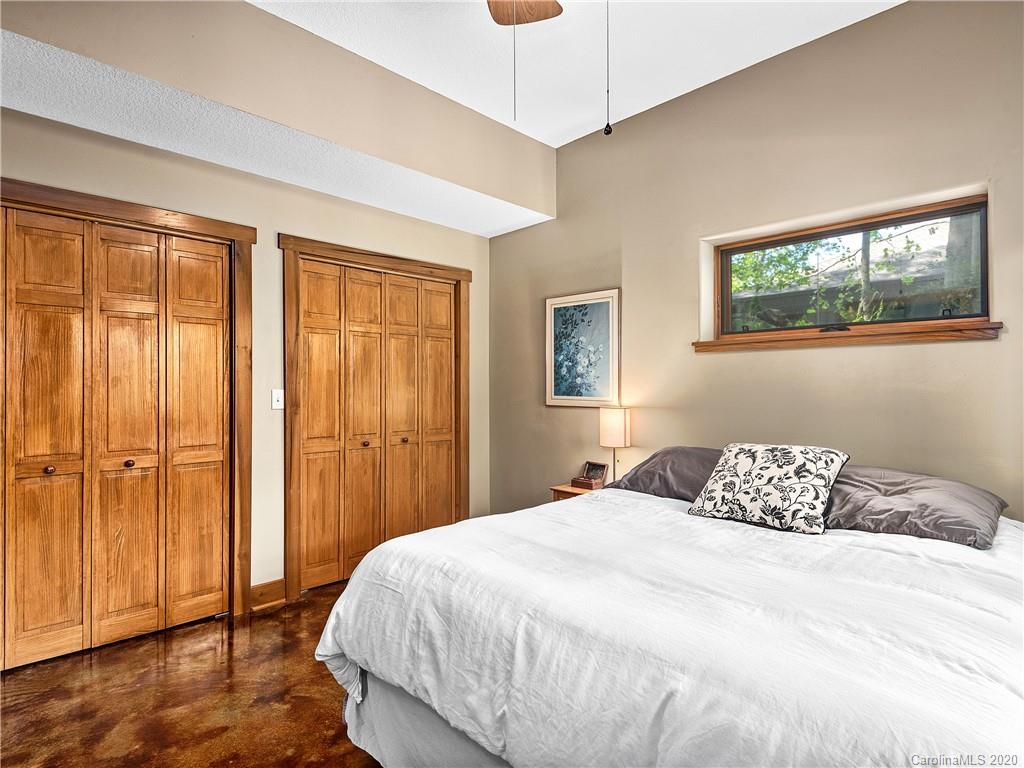 9 Bryant Street Asheville NC 28806