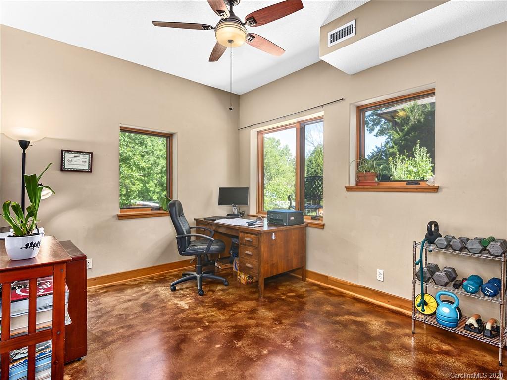 9 Bryant Street Asheville NC 28806