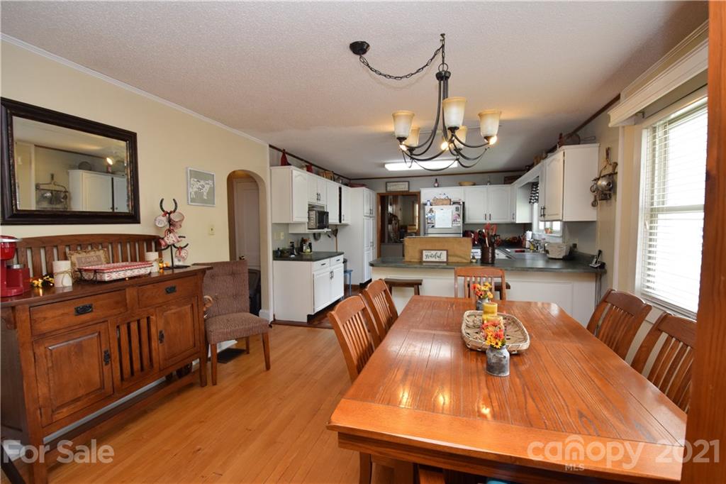 29 Cattail Creek Road Burnsville NC 28714