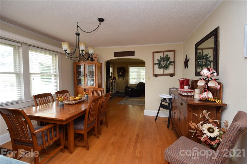 29 Cattail Creek Road Burnsville NC 28714