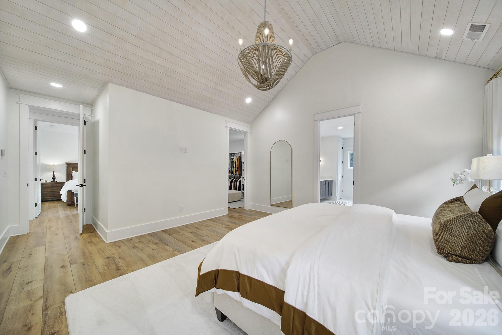 911 Laurel Creek Lane Charlotte NC 28211