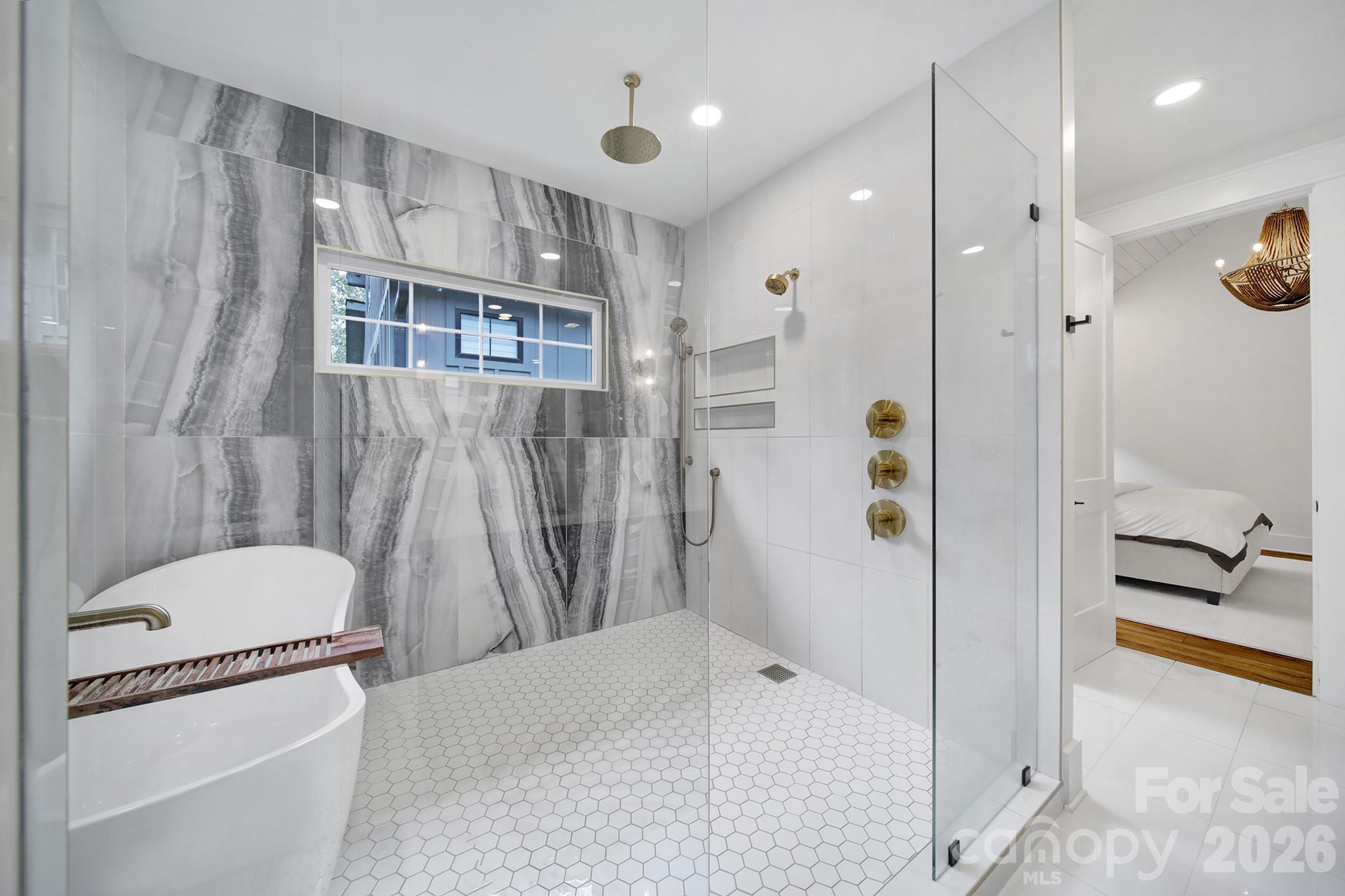 911 Laurel Creek Lane Charlotte NC 28211