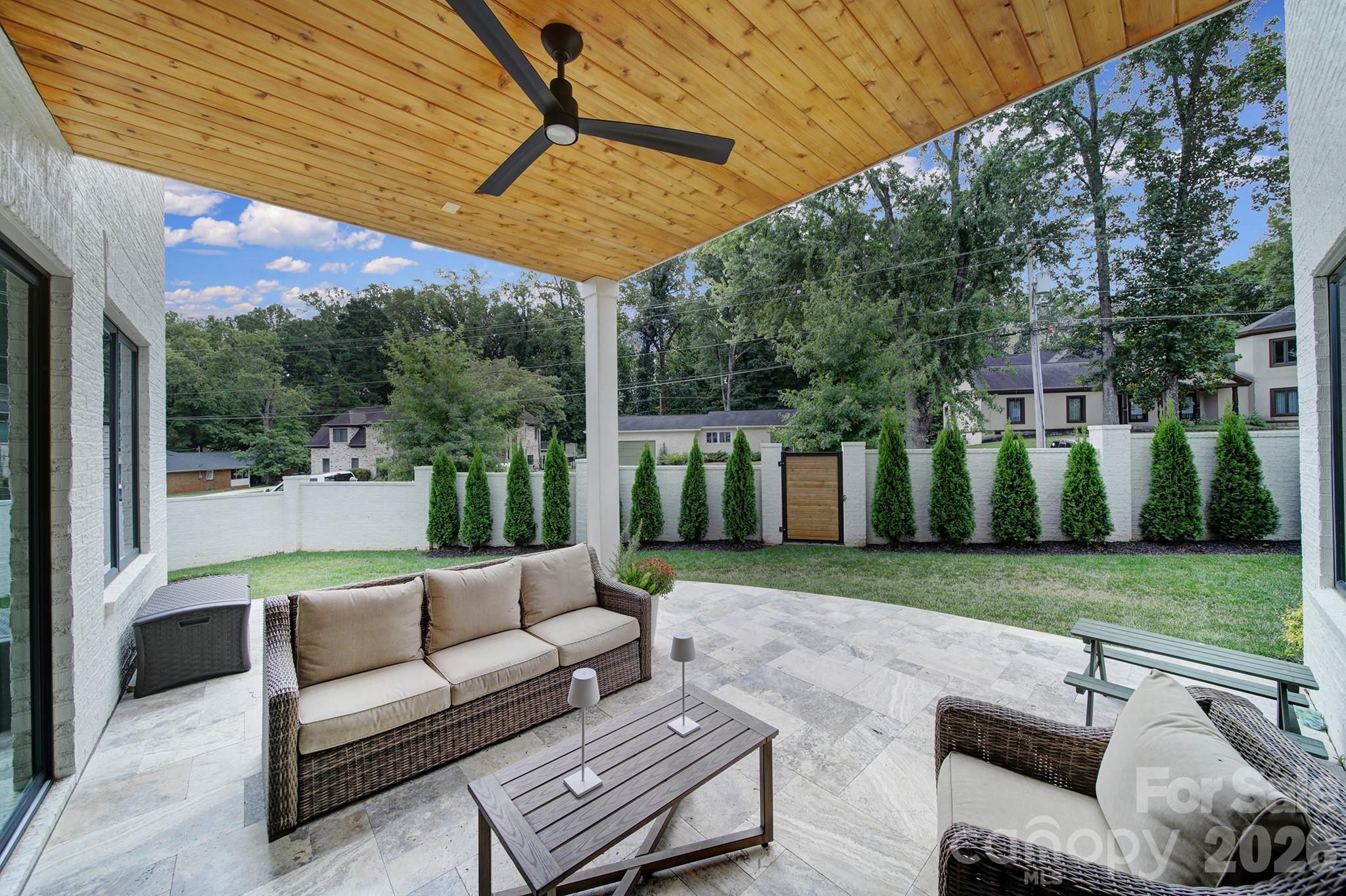 911 Laurel Creek Lane Charlotte NC 28211