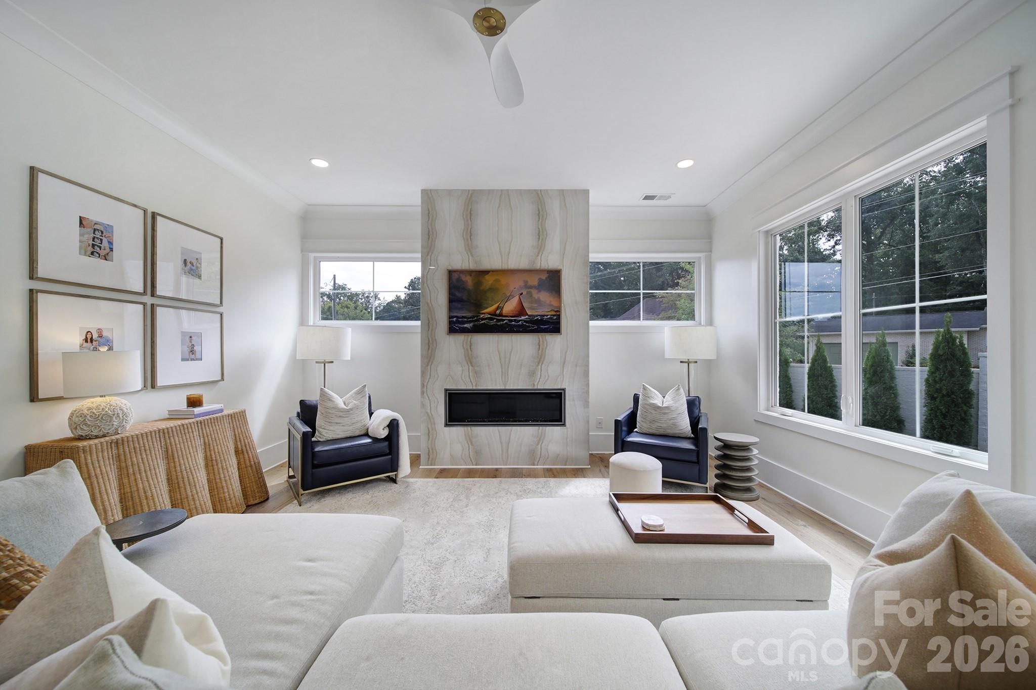 911 Laurel Creek Lane Charlotte NC 28211