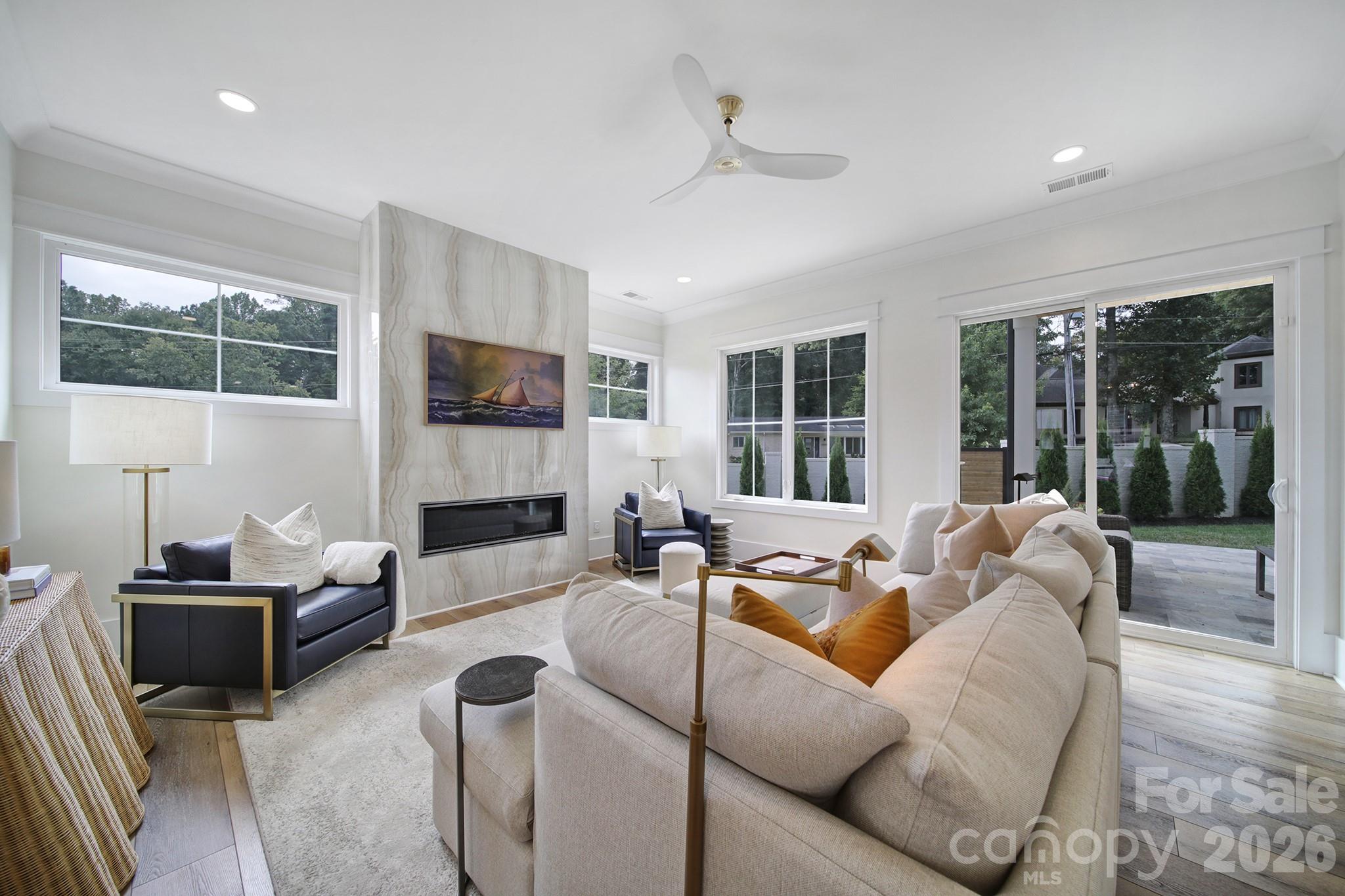 911 Laurel Creek Lane Charlotte NC 28211