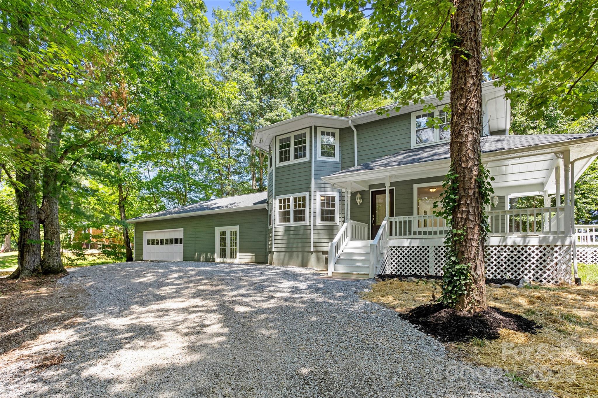233 Youngs Cove Road Candler NC 28715