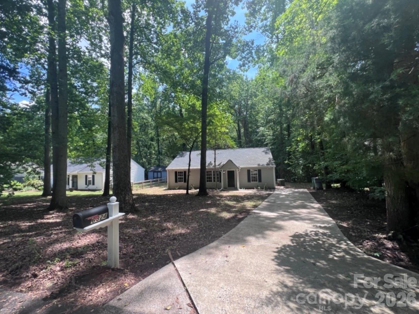 6324 Grove Park Boulevard Charlotte NC 28215