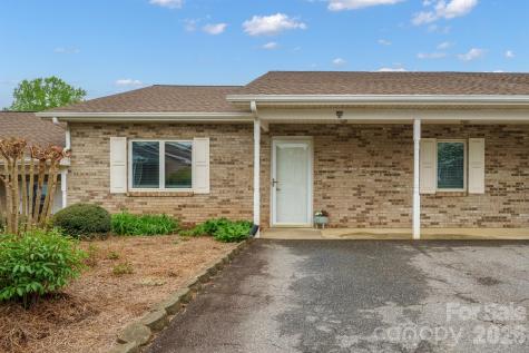 505 2nd Street Place NE Conover NC 28613