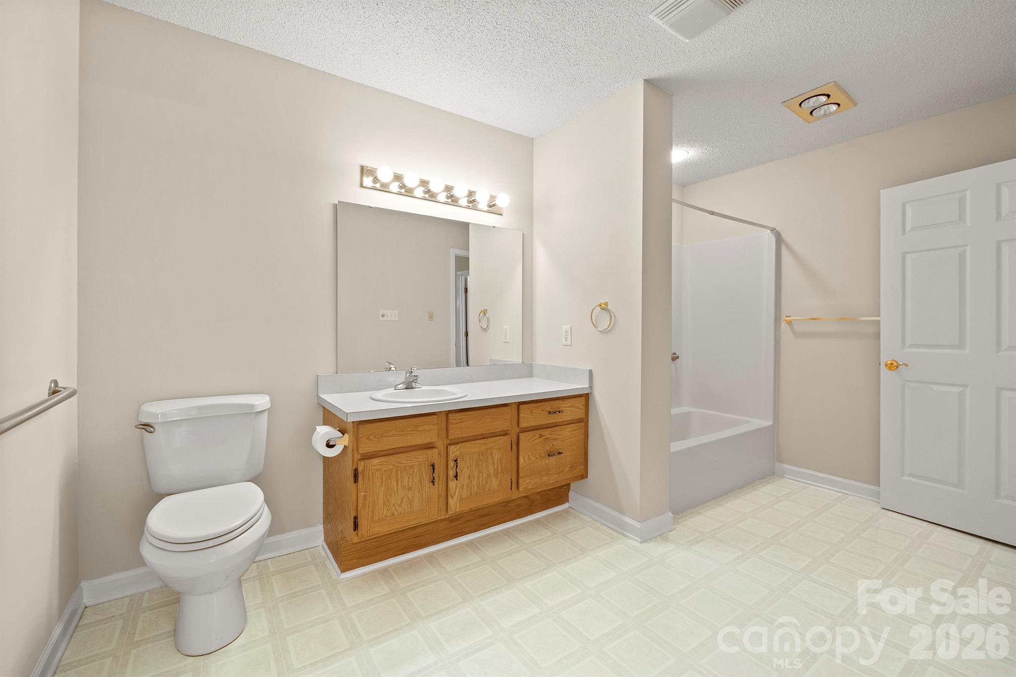 505 2nd Street Place NE Conover NC 28613