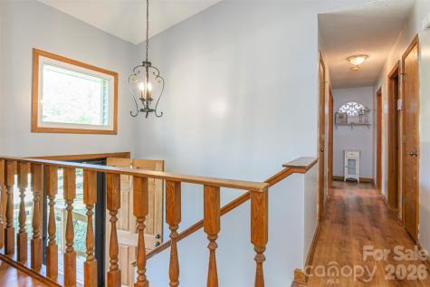 12 Mid Court Drive Asheville NC 28804