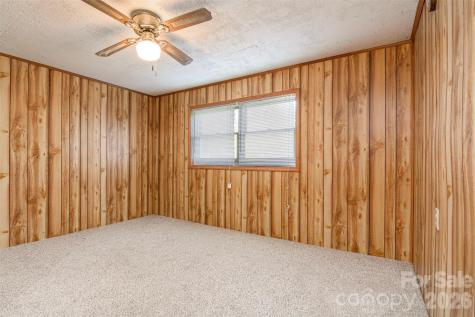 12 Mid Court Drive Asheville NC 28804