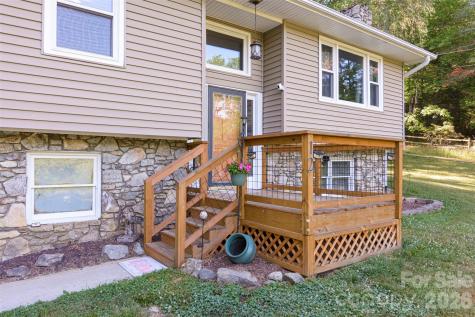 12 Mid Court Drive Asheville NC 28804