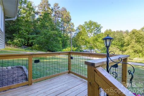 12 Mid Court Drive Asheville NC 28804