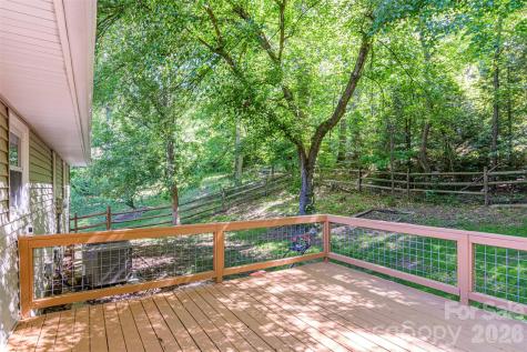 12 Mid Court Drive Asheville NC 28804