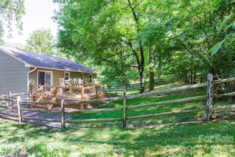12 Mid Court Drive Asheville NC 28804