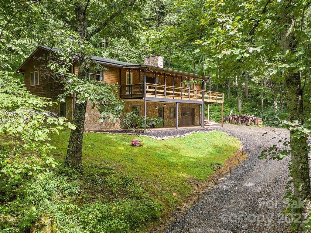 892 Melton Branch Road Bakersville NC 28705