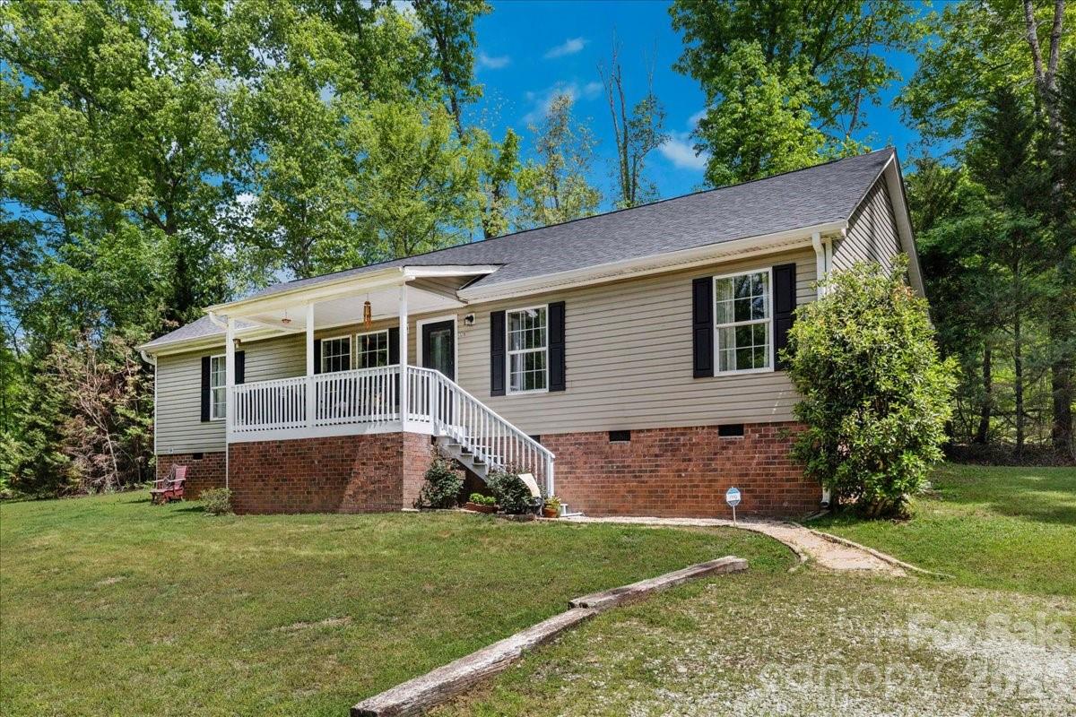 3218 Broadhurst Lane Clover SC 29710