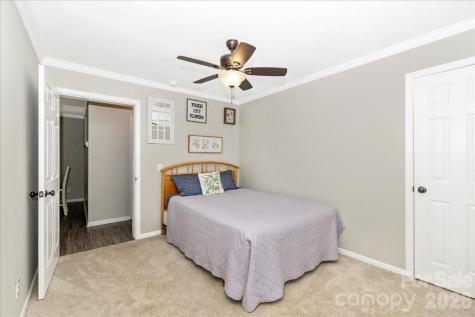 3218 Broadhurst Lane Clover SC 29710