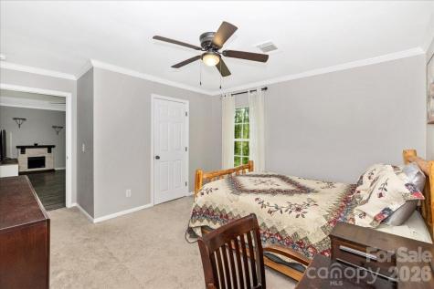 3218 Broadhurst Lane Clover SC 29710