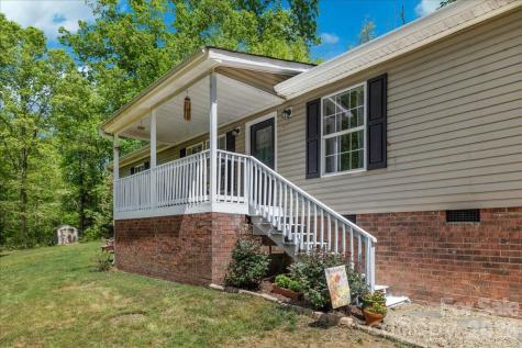 3218 Broadhurst Lane Clover SC 29710