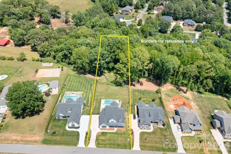 137 Streamside Estates Drive Mooresville NC 28117