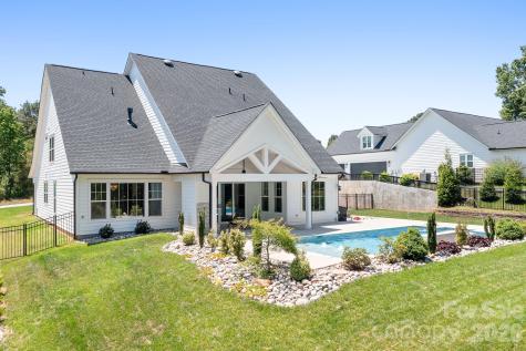 137 Streamside Estates Drive Mooresville NC 28117