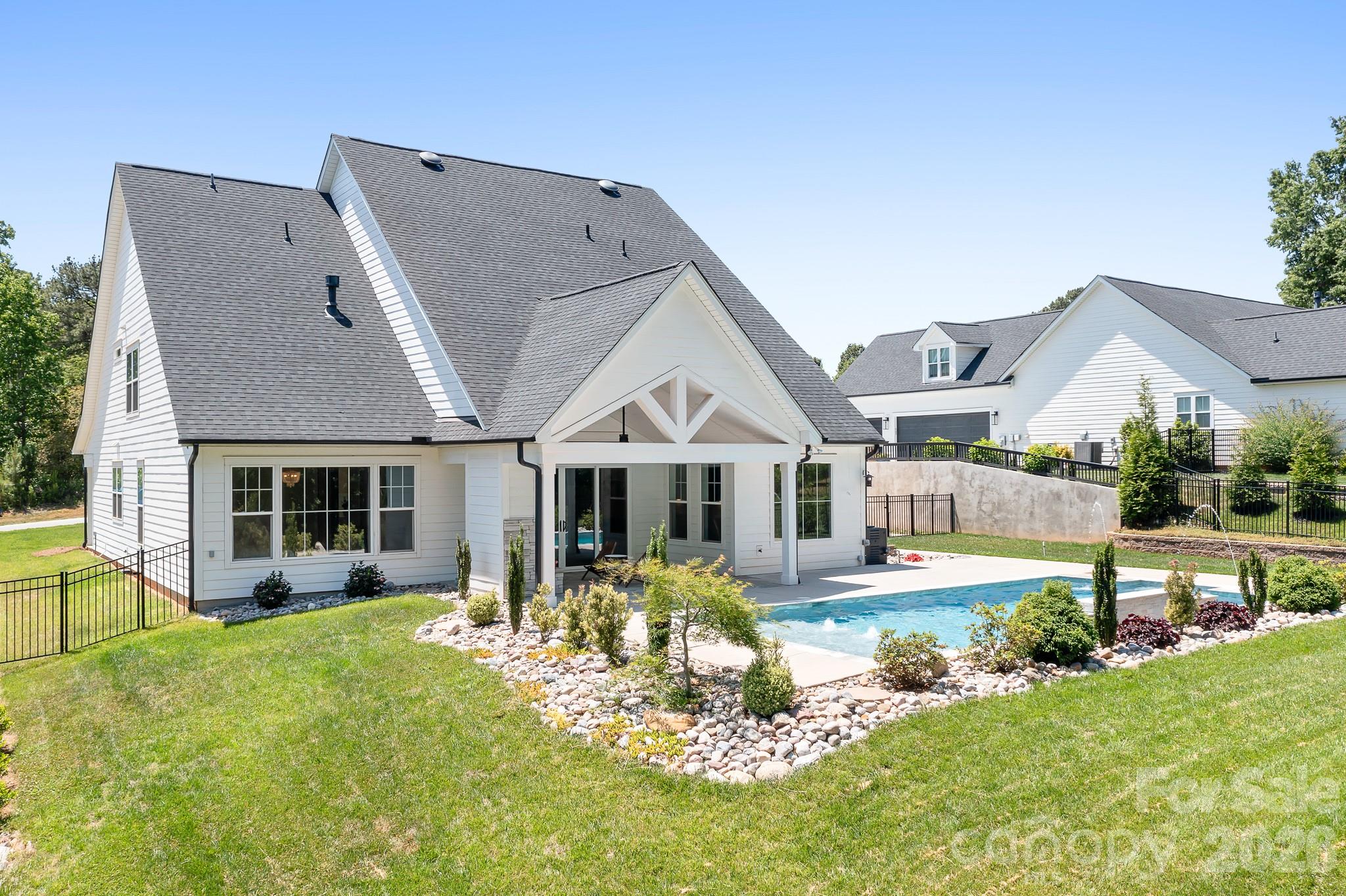 137 Streamside Estates Drive Mooresville NC 28117