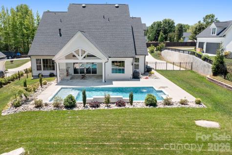 137 Streamside Estates Drive Mooresville NC 28117